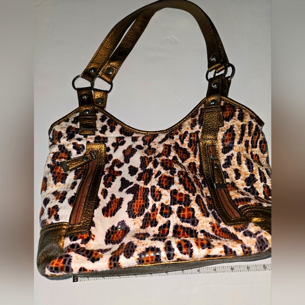 GAL animal print purse